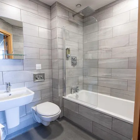 Headingley Stadium 4*