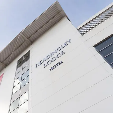 מלון Headingley Stadium